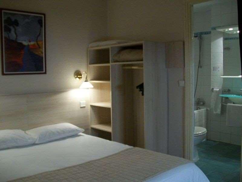 Au Patio Morand Hotel Lyon Phòng bức ảnh